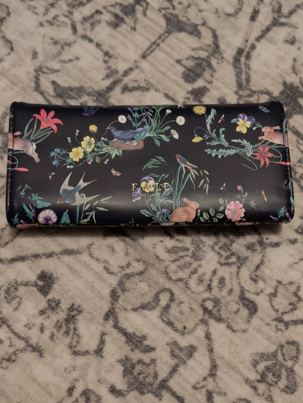 Fable England Running Bunny Wallet